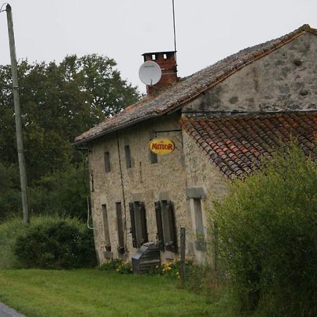 Chez Gondat Chambre D'Hotes Saint-Martial-sur-Isop Экстерьер фото